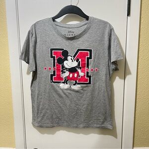 Disney Mickey Mouse “M” Graphic T-Shirt Gray Size XL Preowned